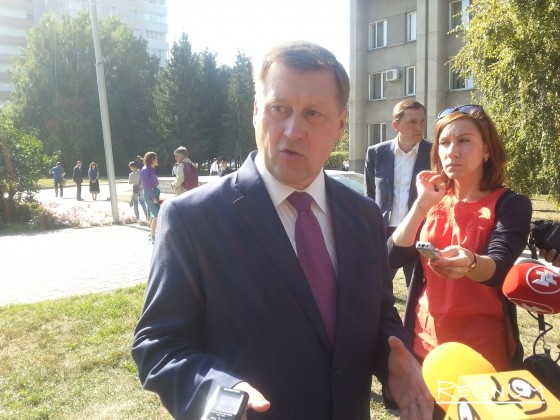 Мэр Новосибирска решил отказаться от думского мандата