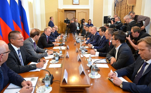 В Оренбурге прошла неформальная встреча бизнесменов и президента