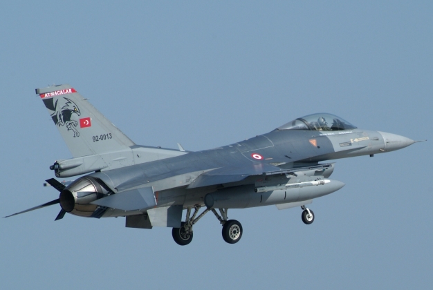 Истребитель F-16 ВВС Турции
