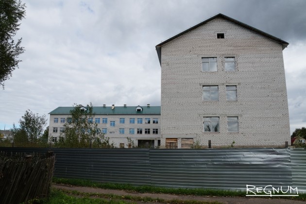В Ярославской области не могут выбрать подрядчика для достройки школы