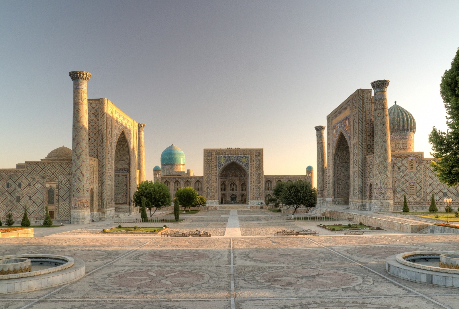 Узбекистан площадь Регистан