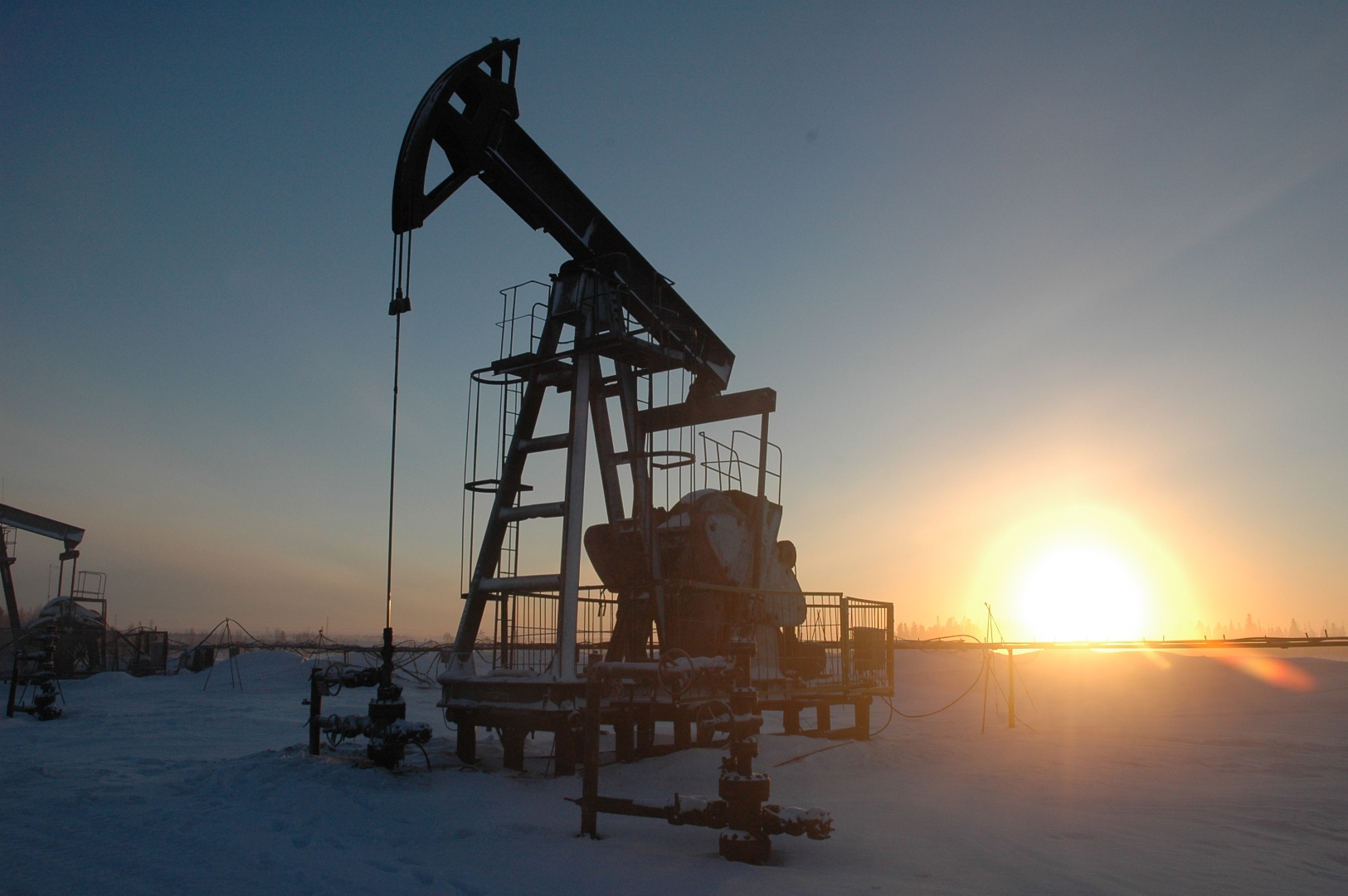 Правительство Казахстана намерено опустошить все нефтяные месторождения -  ИА REGNUM