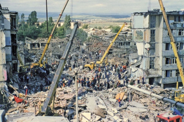 Ликвидация последствий взрыва в Каспийске 16 ноября 1996 года