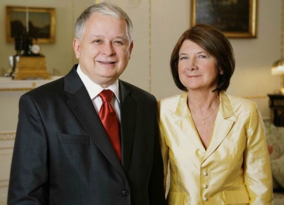 В Польше прошли повторные похороны президента Качиньского и его супруги