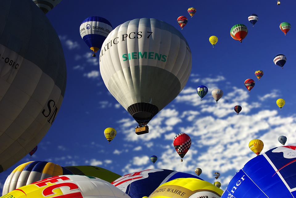 Фото летающих воздушных шаров