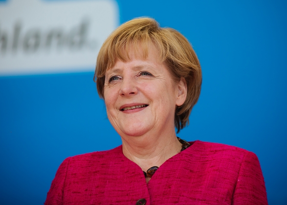 Соцопрос: 55% граждан Германии хотят видеть Меркель канцлером