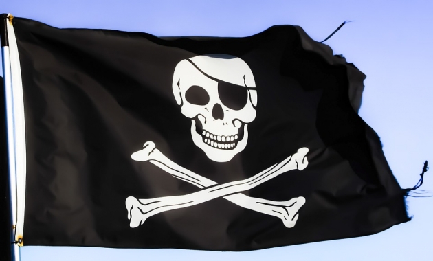 Посол Бенина: корабль с российскими моряками захвачен пиратами