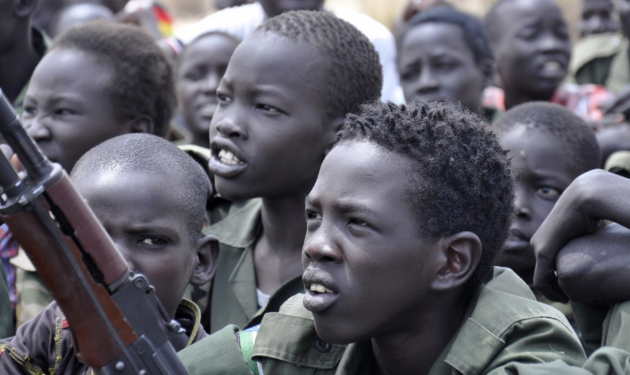 ЮНИСЕФ: Более 17 тыс. детей участвует в боях в Южном Судане