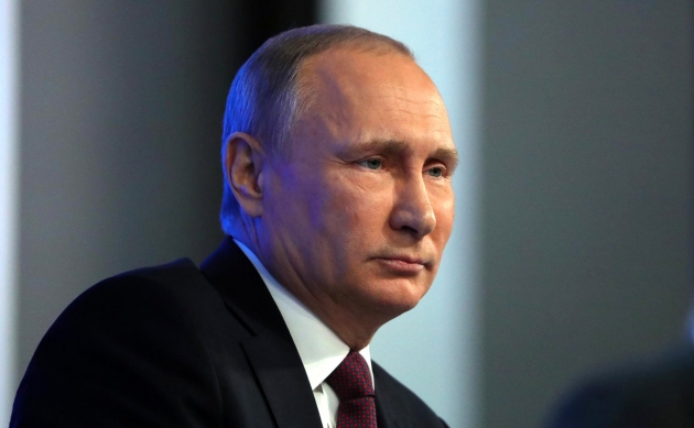 Путина просят вступиться за осуждённую за репост свердловчанку