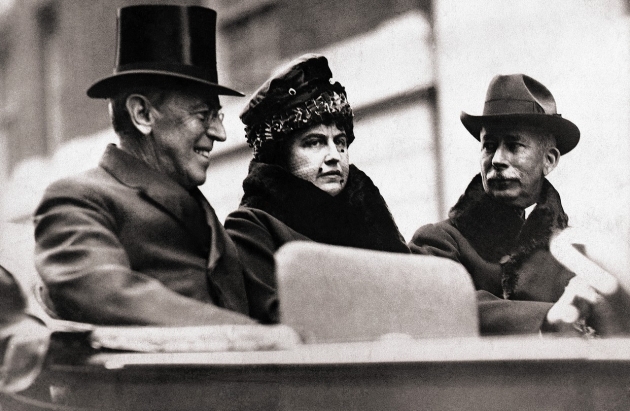 Президент Вильсон, его супруга и полковник Хауз