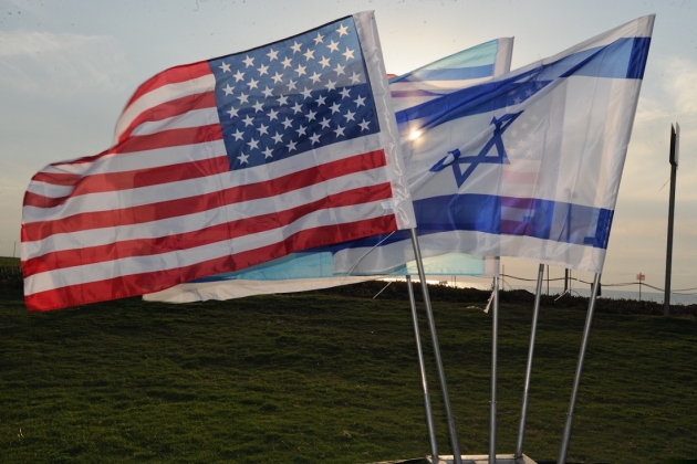 Флаги США и Израиля