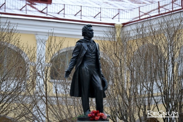 В годовщину гибели Пушкина в его квартире звучали стихи и романсы