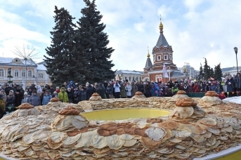 Масленка ярославль за волгой