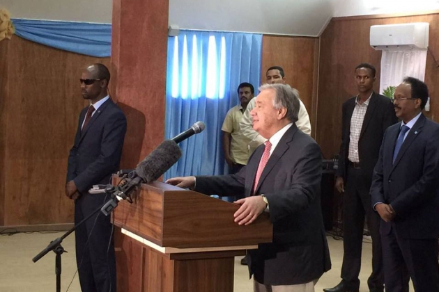 Антонио Гутерриш на пресс-конференции в Могадишо