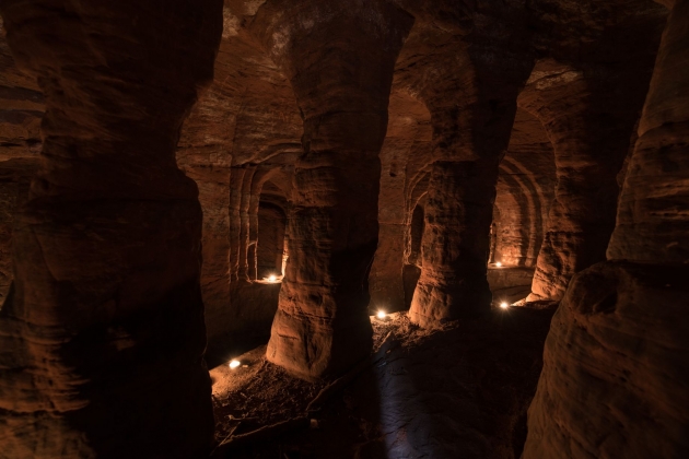 В Великобритании найден подземный храм со входом, похожим на кроличью нору