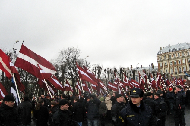 Шествие латышских националистов и бывших легионеров СС в центре Риги, 16 марта 2008 года