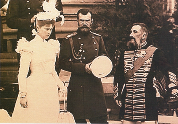 Николай II и Александра Фёдоровна в Борках, 1900. Кадр Альфреда Федецкого