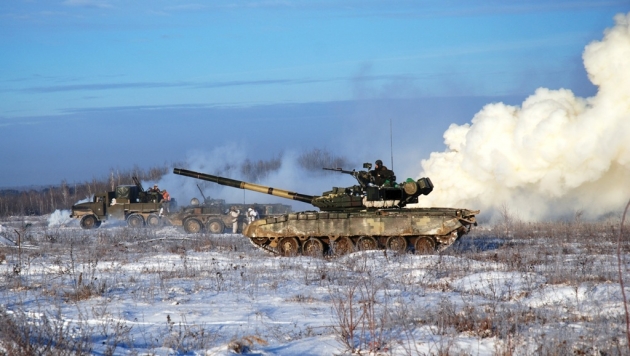 К взорвавшимся на Украине складам подтянуты танки