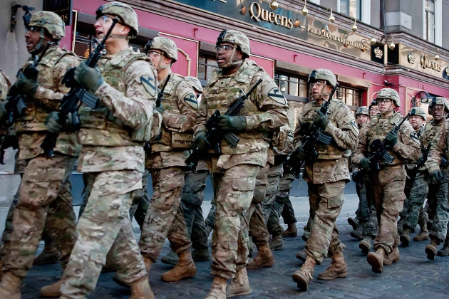 Войска НАТО в Риге. Ноябрь 2014 года 