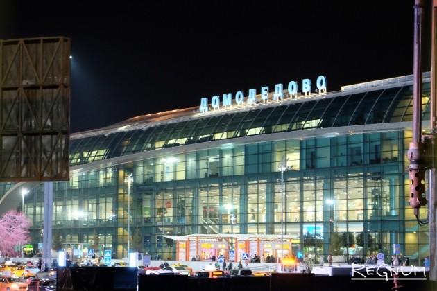 ‍В аэропортах Москвы отменены и задержаны 30 рейсов