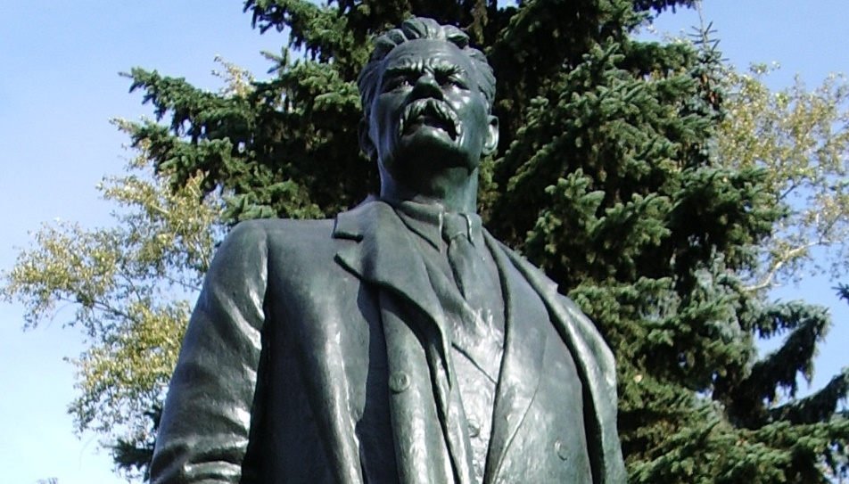 7 Памятник Горькому на площади Тверская Застава, авторы И. Д. Шадр, В. И. Мухина, 1939 
