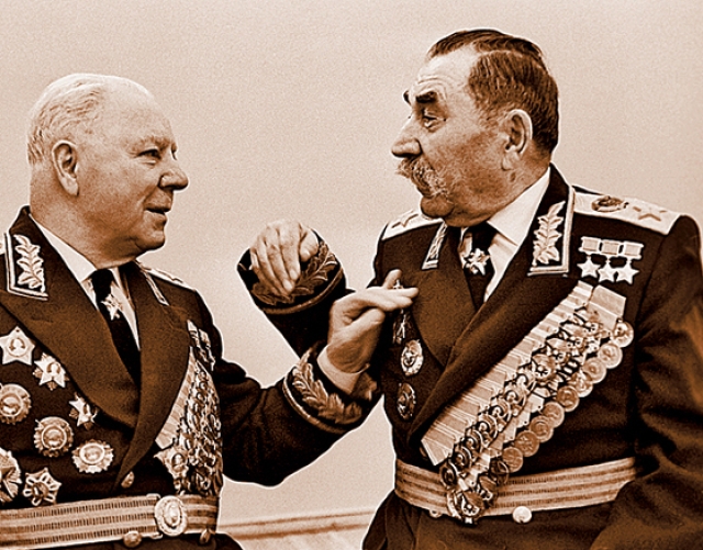 К. Е. Ворошилов и С. М. Будённый. 1968