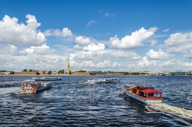 Минтранс обещает не закрывать целиком акваторию Петербурга и других городов