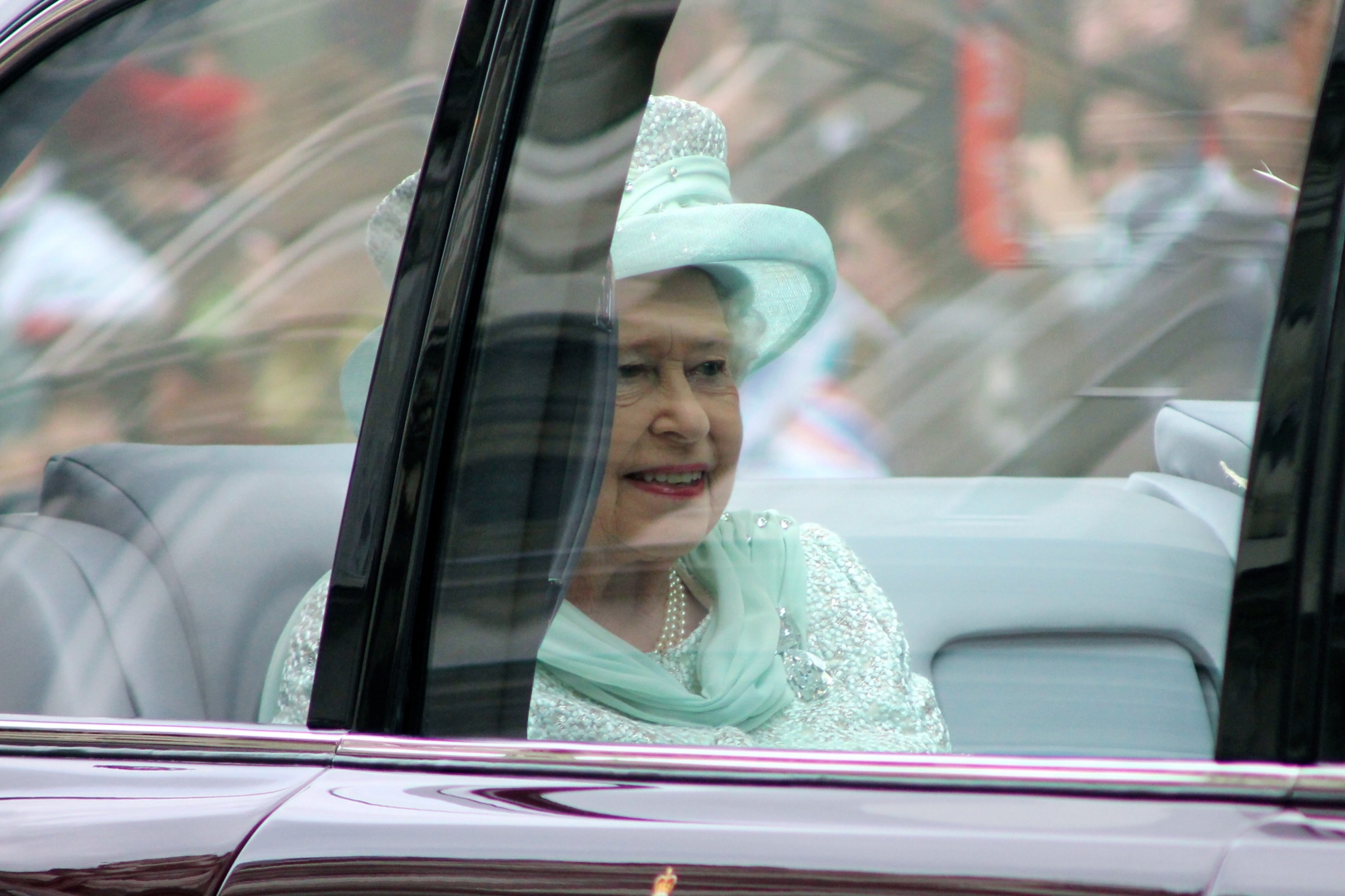 Королева Елизавета За Рулем Фото