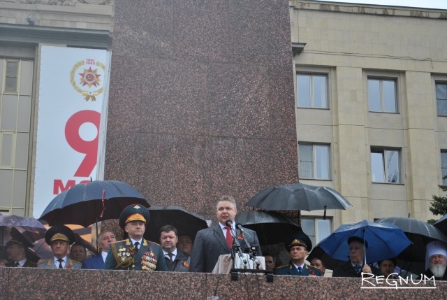Губернатор Ставрополья Владимир Владимиров на Параде Победы в Ставрополе