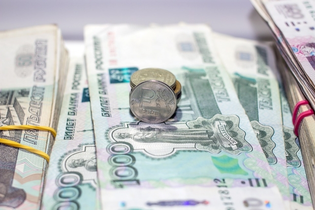 Положительный, но странный прирост денежных переводов из России в Армению