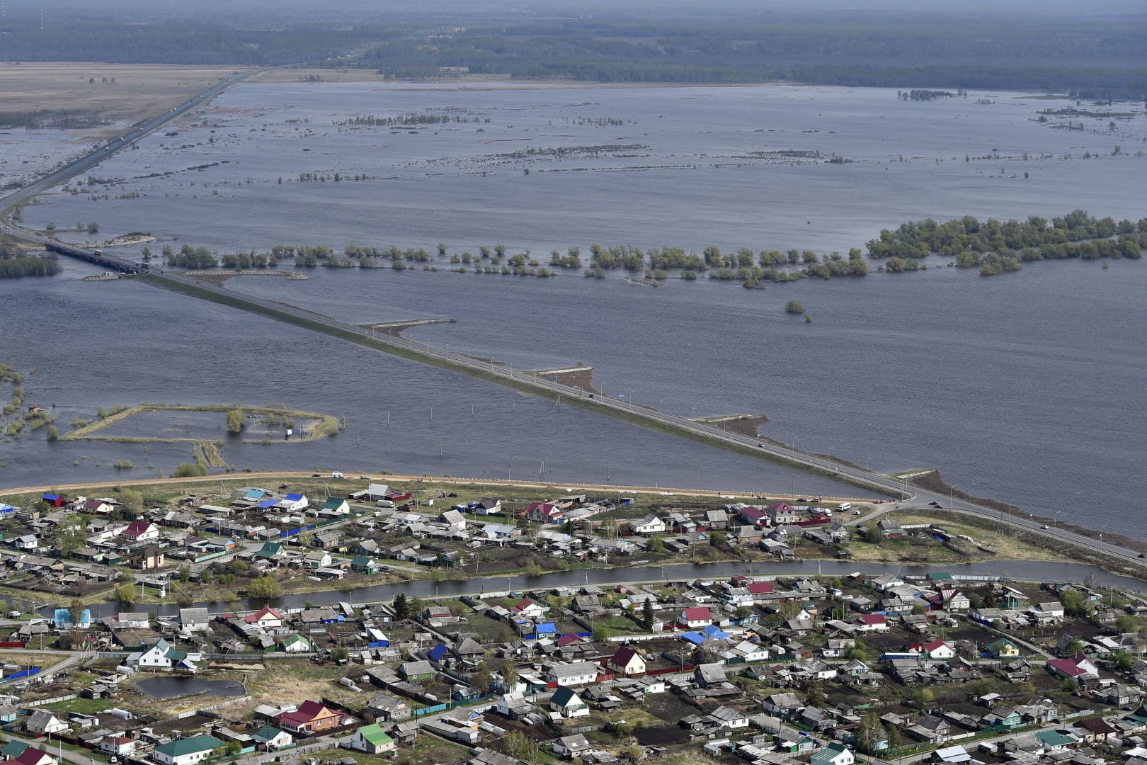 Паводок в Тюменской области: «большая вода» уходит на север