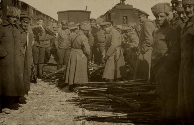Сдача части чехословацкого оружия большевикам. Пенза. Март 1918