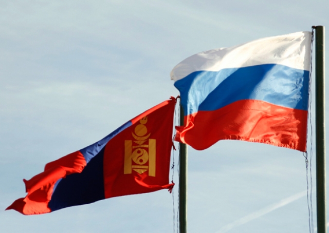 Флаги России и Моголии 