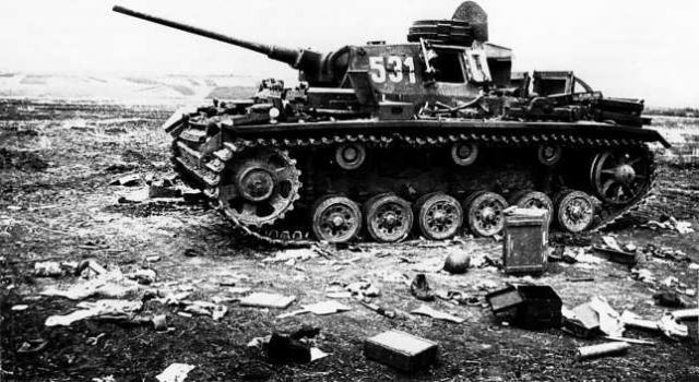 Подбитый немецкий танк Pz.III Ausf.J Юго-Западный фронт, май 1942 года