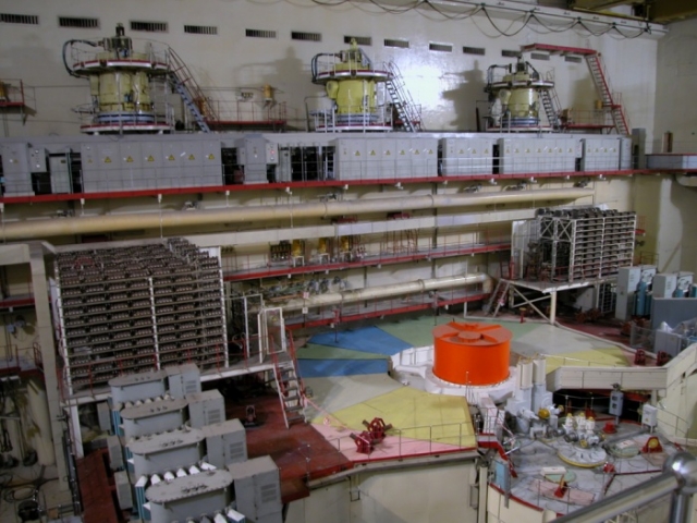 Белоярская АЭС им. И. В. Курчатова. На АЭС эксплуатируется два энергоблока — БН-600 и БН-800. Это крупнейшие в мире энергоблоки с реакторами на быстрых нейтронах