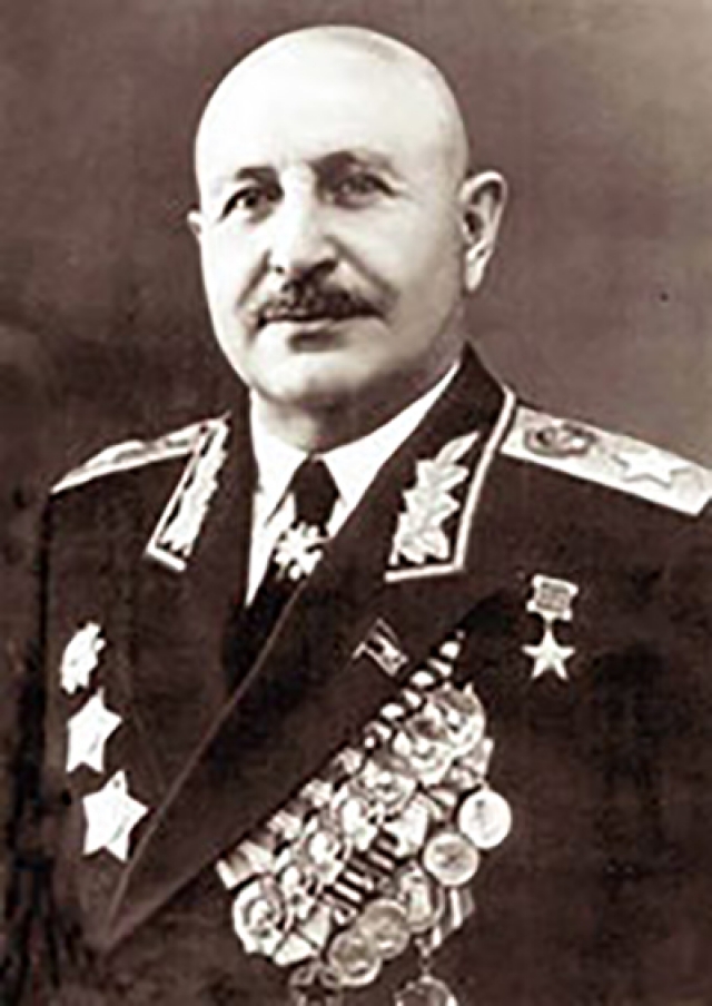 Иван Баграмян