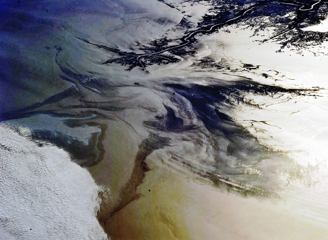 Вид нефтяных разливов в Мексиканском заливе с Международной космической станции