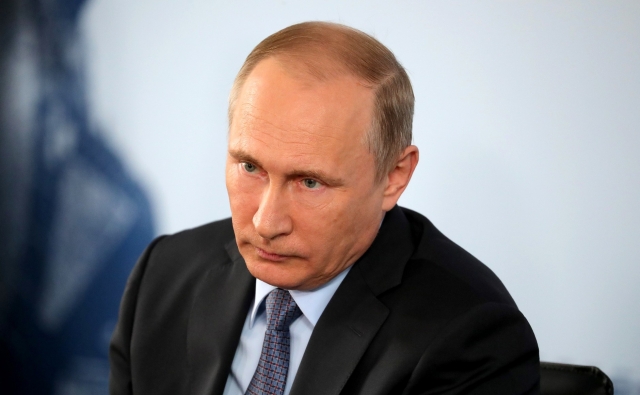 Путин: Россия отстоит свои национальные интересы цивилизованным способом