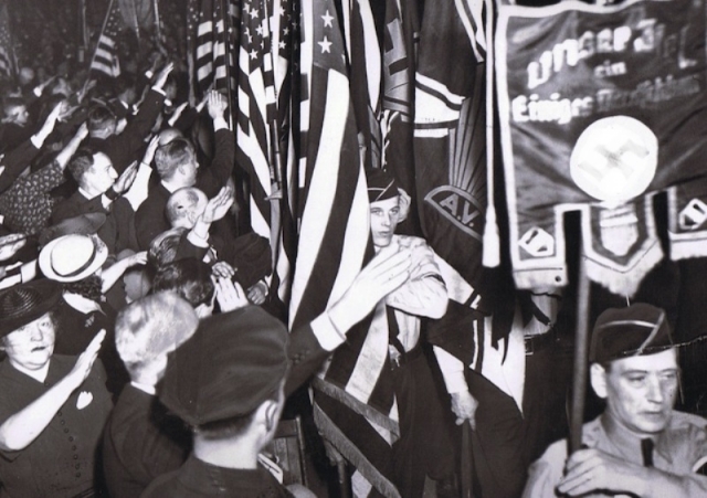 Парад американских нацистов в Нью-Йорке в 1939 году