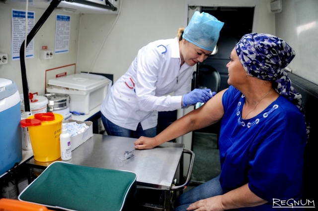 В ожидании «свиного» гриппа в Петербурге началась прививочная кампания