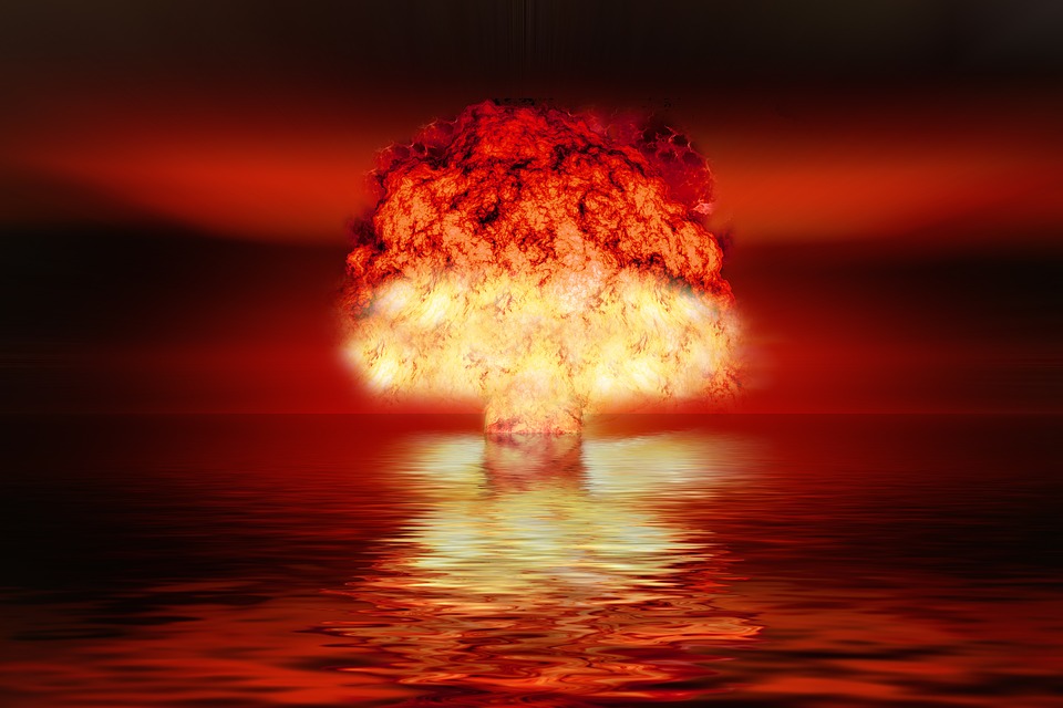 Взрыв ядерной боеголовки