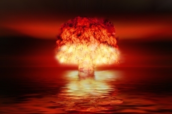 Взрыв ядерной боеголовки