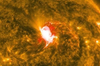 Солнечная вспышка