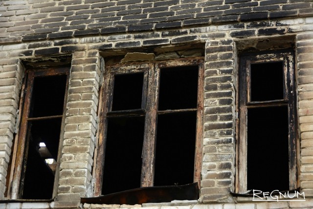 Очистительный огонь: как в Воронеже ликвидируют расселенные дома