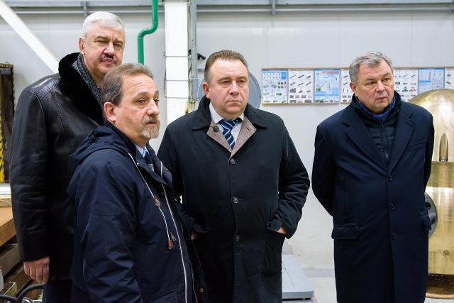 Калужский губернатор и глава ОСК посетили завод «Вега»