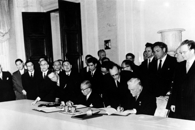 Подписание Совместной Декларации СССР и Японии. 19 октября 1956 года