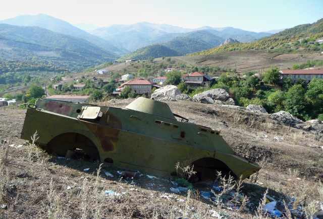 Остатки военной техники в Нагорном Карабахе 