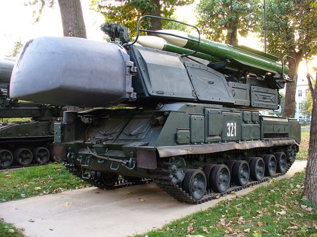 Самоходный зенитно-ракетный комплекс БУК-МБ 