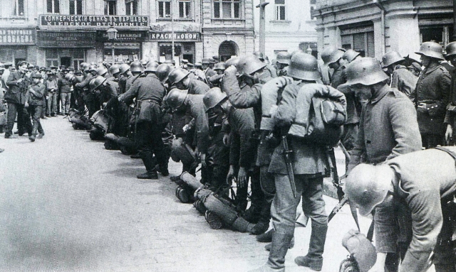 Германские войска под командованием генерала Эйхгорна заняли Киев. Март 1918 года