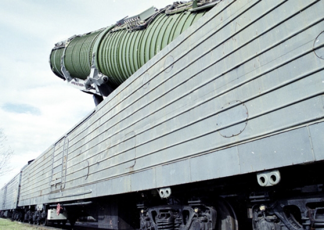 БЖРК с ракетой РС-22 